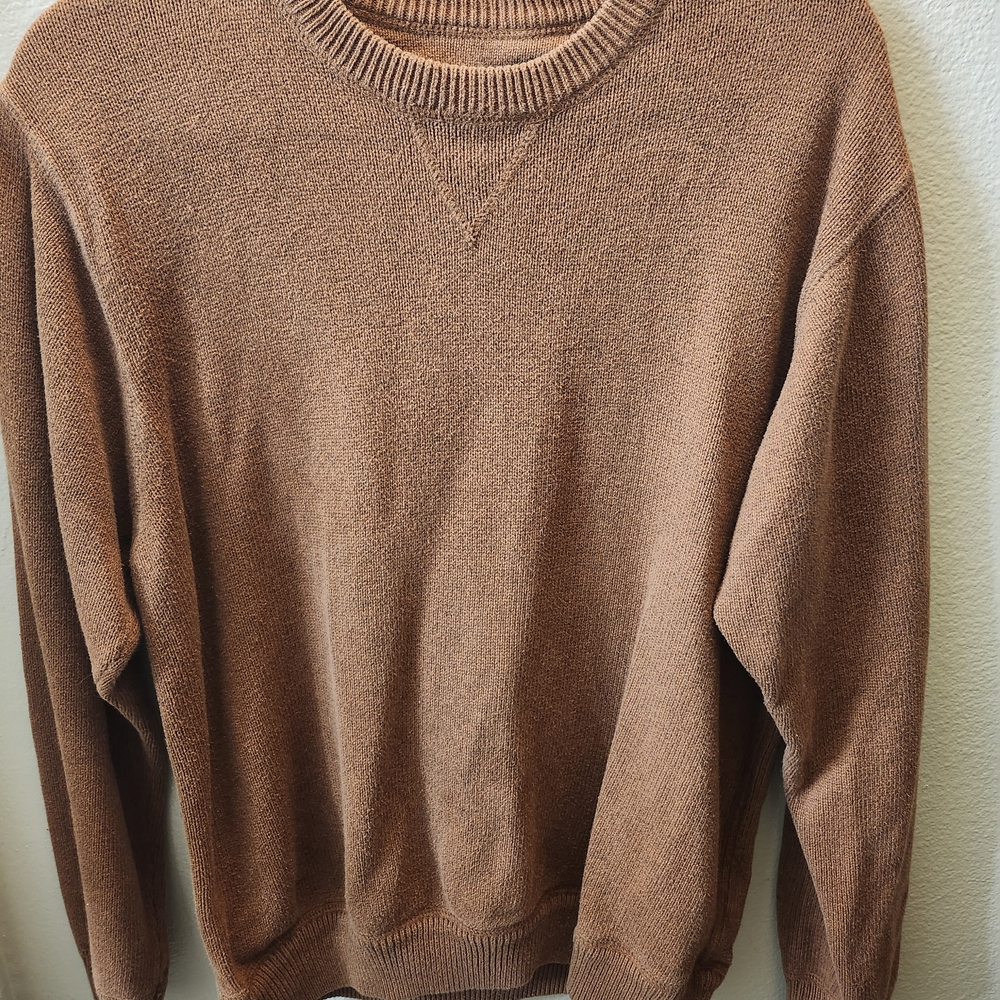 Eddie Bauer Men's Tan Crewneck Sweater